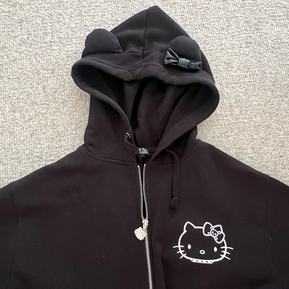 DOLLS KILL HELLO KITTY RARE ROBE ZIP UP OPIUM - Picture 4 of 5